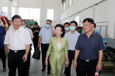 民革廣東省委會主委、仲愷農業工程學院校長程萍到我校調研交流